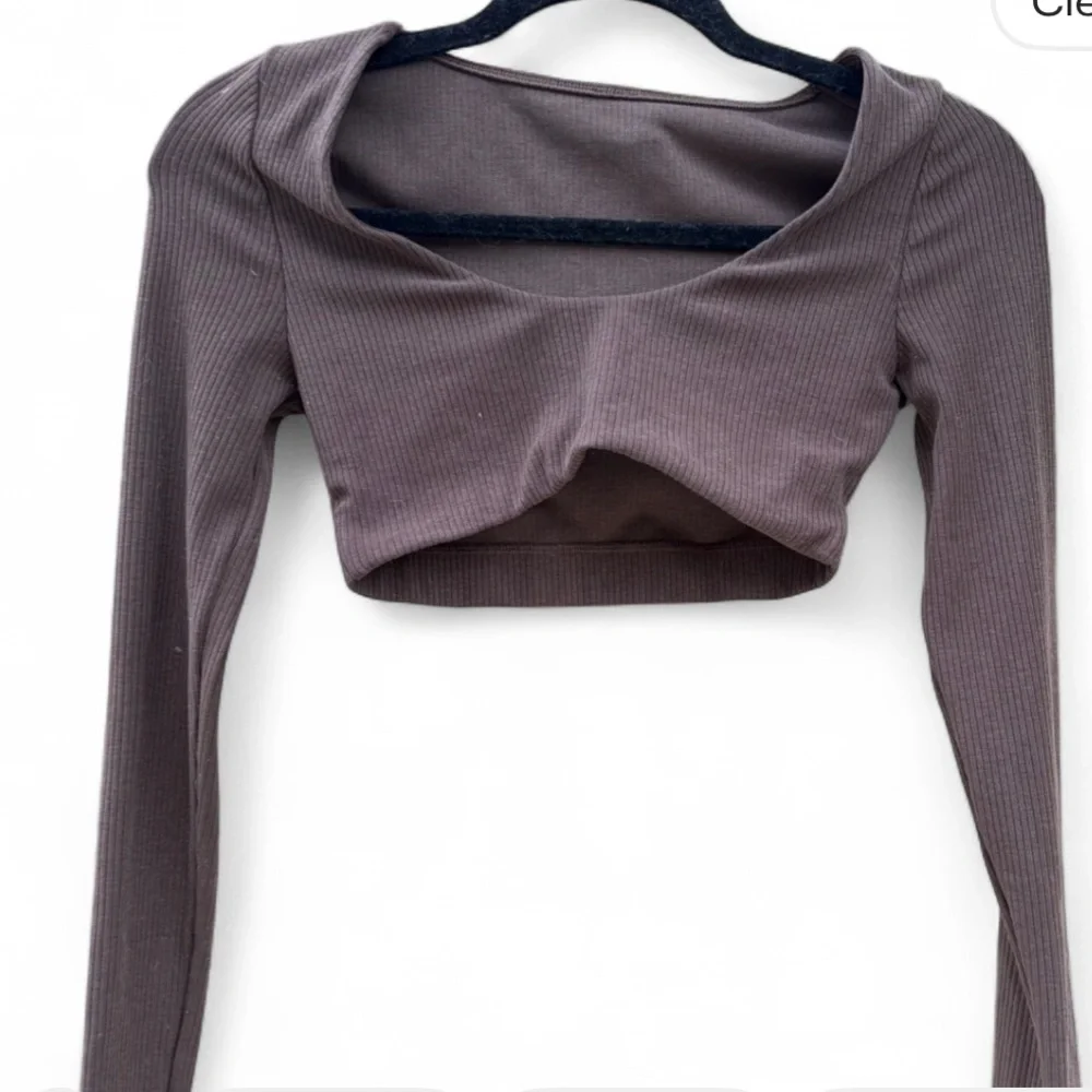 ALO Yoga Ribbed Defined Long Sleeve Bra Size xs